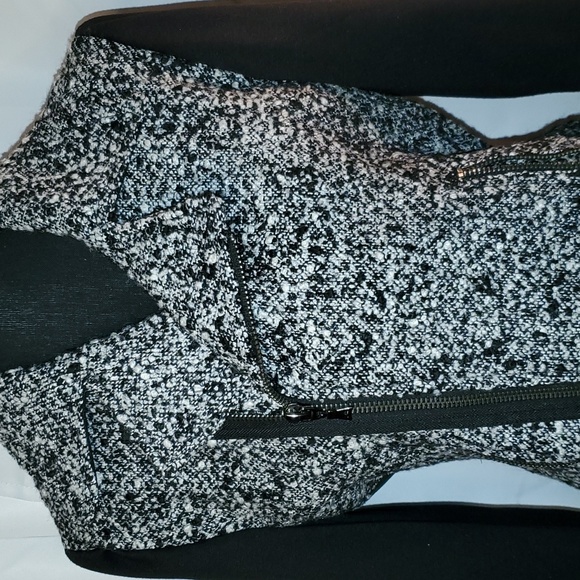 Tahari jacket - Picture 2 of 6